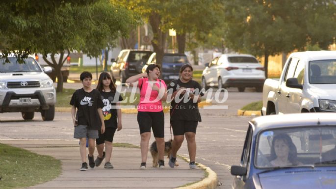[FOTOS] Con un feriado a puro calor, la Costanera fue la protagonista