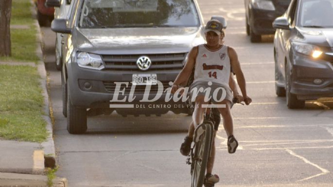 [FOTOS] Con un feriado a puro calor, la Costanera fue la protagonista