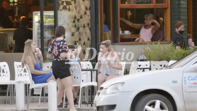 [FOTOS] Con un feriado a puro calor, la Costanera fue la protagonista