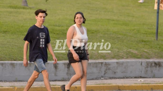 [FOTOS] Con un feriado a puro calor, la Costanera fue la protagonista