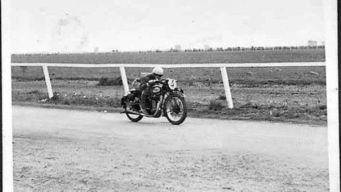Las motos, en el óvalo
