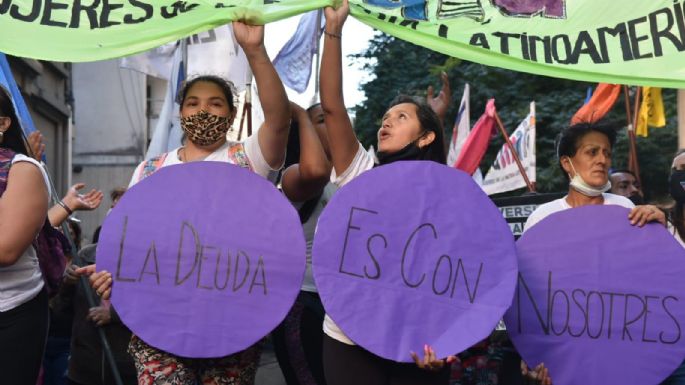 Marcharon por la "No Violencia contra las Mujeres" y hubo un altercado con la Policía