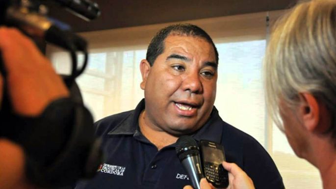 Renuncia y detención