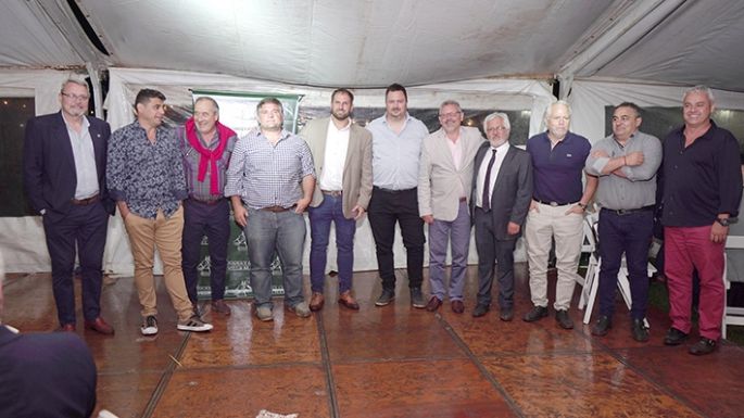 La lluvia no pudo opacar el festejo