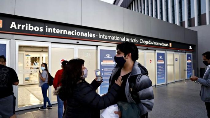 Las personas que lleguen desde África deberán realizar aislamiento obligatorio