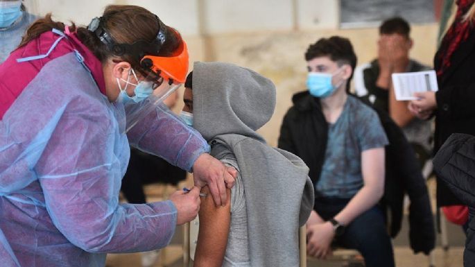 Menores de 17 años pueden vacunarse sin turno en Córdoba