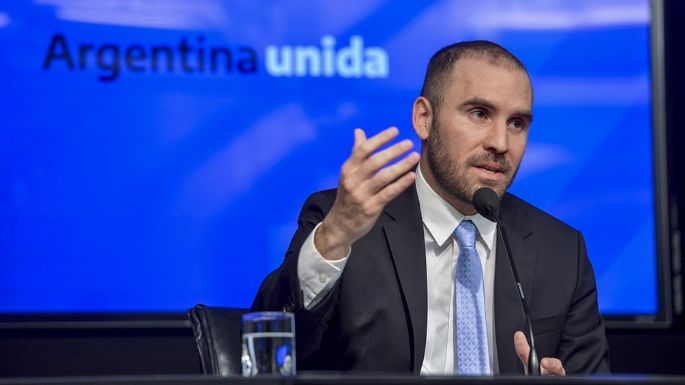 Guzmán aseguró que el Gobierno trabaja para lograr un acuerdo con el FMI antes de marzo