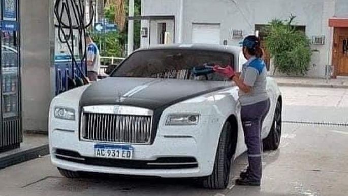 ¿Tévez cargó nafta a su Rolls Royce en Marcos Juárez?