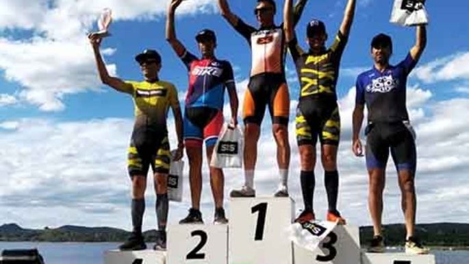 Tres victorias locales en la Vuelta a la Sierrita