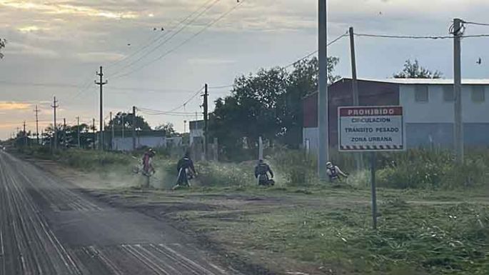 Trabajos sobre desagües de la ruta 2