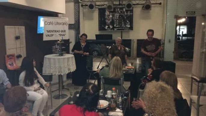 Hoy se hará el segundo café literario del año