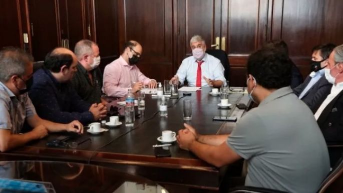 Acordaron congelar el precio de  la harina y el pan hasta fin de año