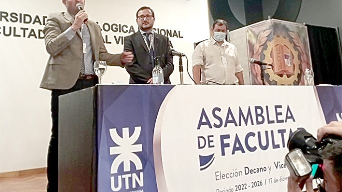 Proclamaron a Cena como decano