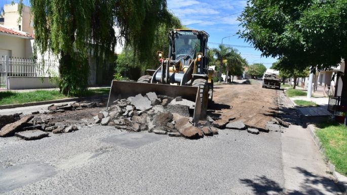 Pavimentan un tramo de calle Santa Fe