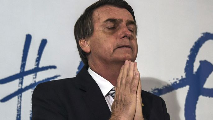 Bolsonaro en problemas: pierde apoyo entre los evangelistas y Lula no cede en los sondeos