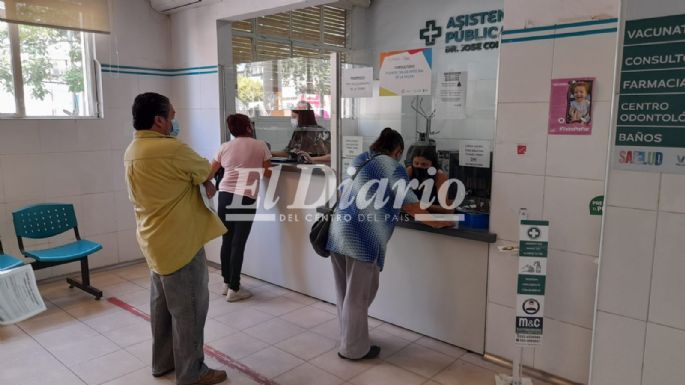 Larga fila en la Asistencia Pública para vacunarse
