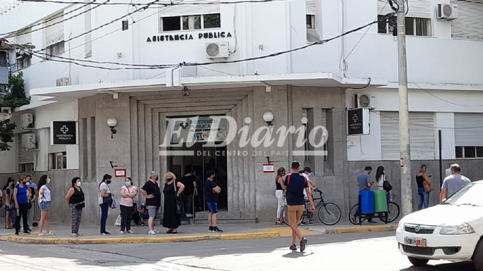 Largas colas en la Asistencia para vacunarse