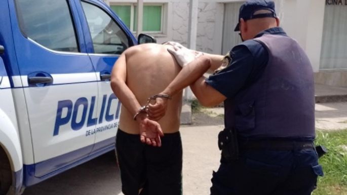 Detenido por agredir a su madre y a su hermano