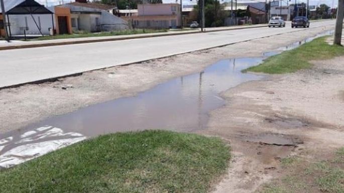 Quejas de los vecinos por el pavimento