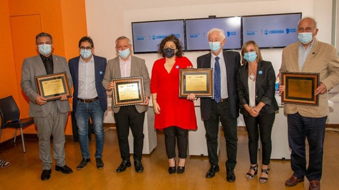 Vizzotti distinguió a la Universidad