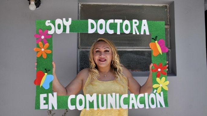 Distinguieron a la primera mujer trans que obtuvo un doctorado