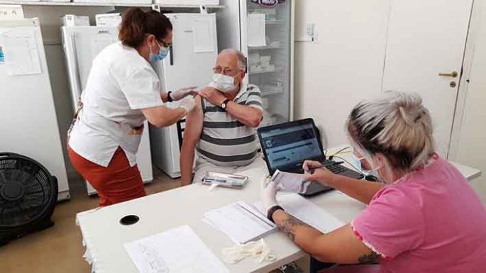 Ya es libre la aplicación de la tercera dosis en la ciudad