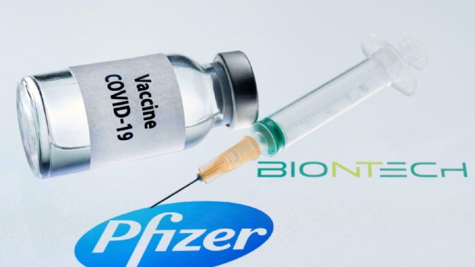 Pfizer y BioNTech aseguran que su vacuna es eficaz ante la variante Omicron después de tres dosis