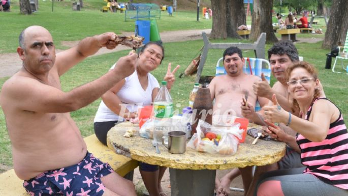 Los villamarienses coparon el río este feriado