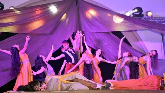 Danzas para rescatar las raíces