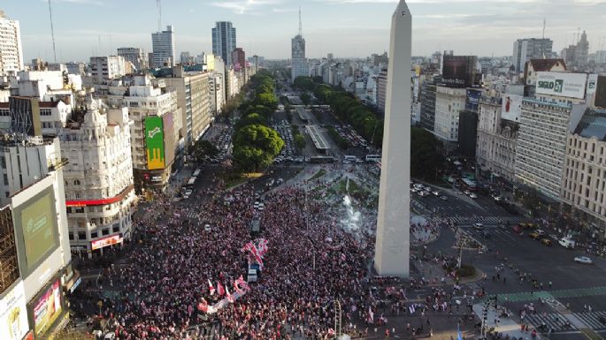 Hinchas de River celebraron los tres años del triunfo en Madrid