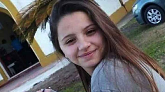 Mataron a puñaladas a una chica de 19 años