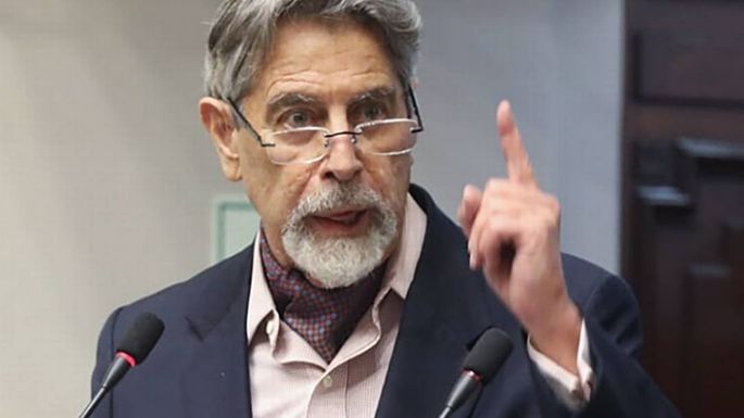 Escándalo por vacunación irregular a funcionarios