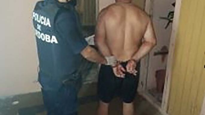 Fue detenido por acercarse a su madre y pegarle a su hermano