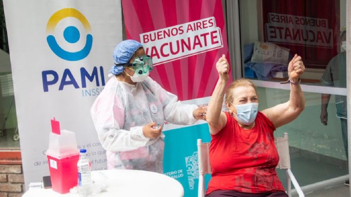 La provincia de Buenos Aires comenzó a vacunar a mayores de 70 años