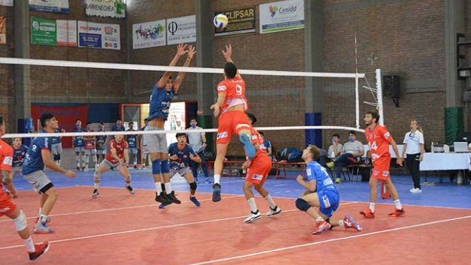 TRINITARIOS Y RIVADAVIA aprovecharon el viernes y festejaron los dos