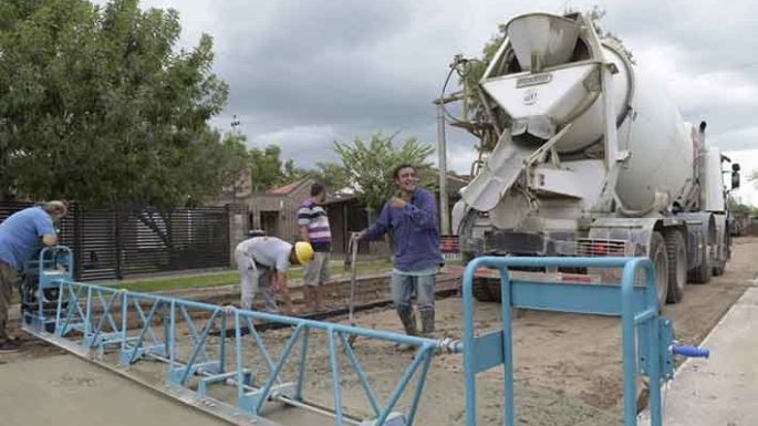 Comenzó la pavimentación en el Prado
