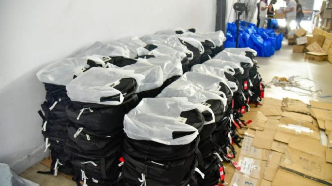 Se notificará a cada beneficiario de los kits de útiles escolares