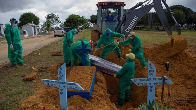 Registraron récord de muertes diarias e imponen restricciones extremas en el sur