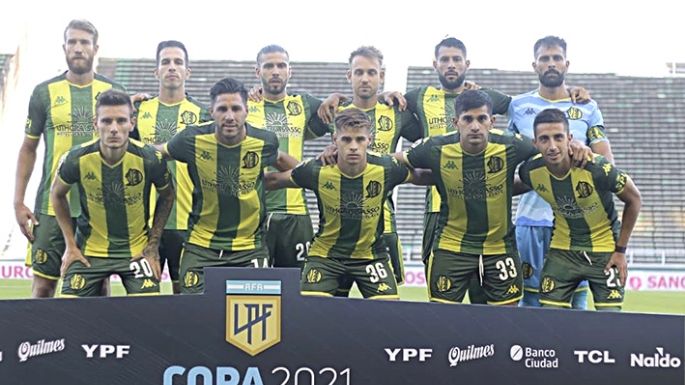 Fernando Gago logró su primer triunfo al mando de Aldosivi