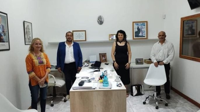 Convenio de colaboración y cooperación entre el municipio y Vínculos en Red