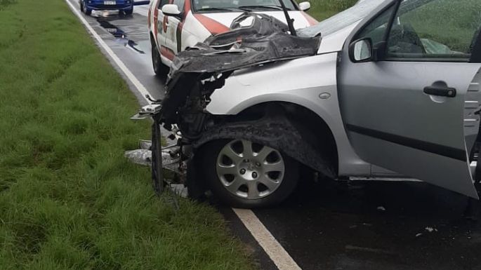 Choque entre dos automóviles dejó una víctima fatal y varios heridos