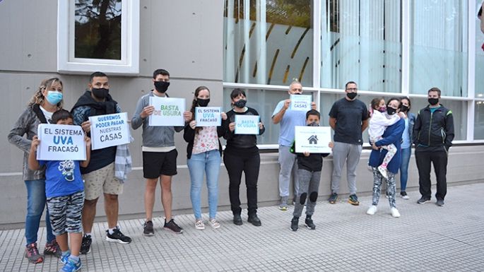 Deudores de créditos UVA pidieron una audiencia a Alberto Fernández