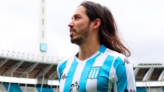 Ezequiel Schelotto es el primer refuerzo