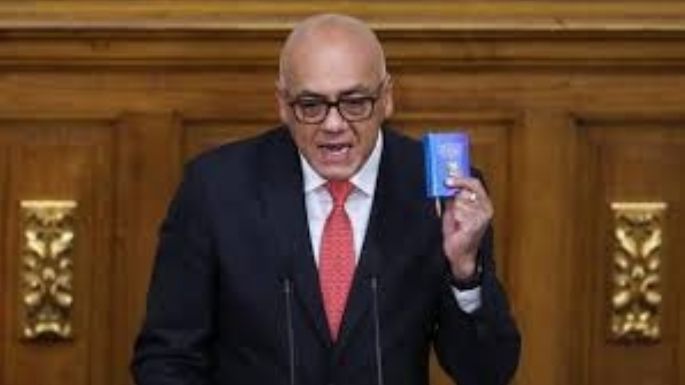 Acusan de planear un ataque con bombas