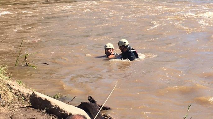 ANTICIPO - Buscan a un joven que se arrojó al río