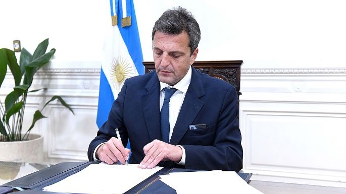Massa dijo que "está garantizado" el respaldo parlamentario al proyecto de Ganancias