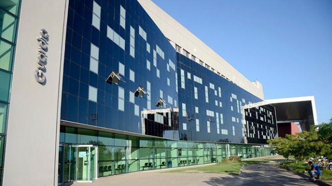 La mayoría de los médicos aún no fueron vacunados contra el COVID