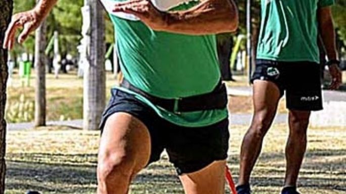 El Rojo se mide con Villa Mitre de Bahía Blanca, donde juega Falucho Herrera