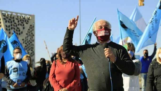 Acusan al gobernador