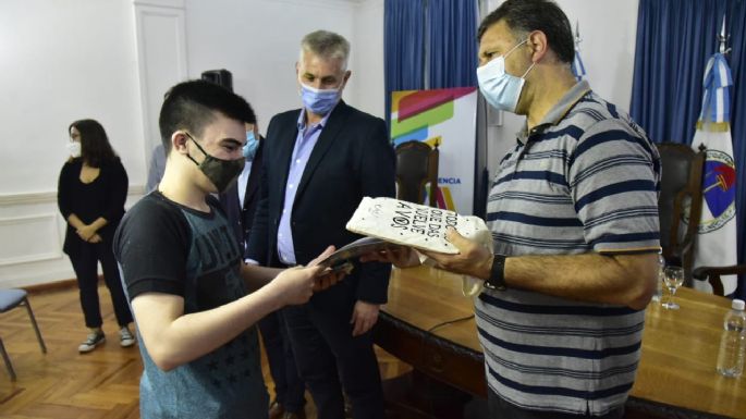Dieron la bienvenida a estudiantes que se alojarán en la Casa de Cintra